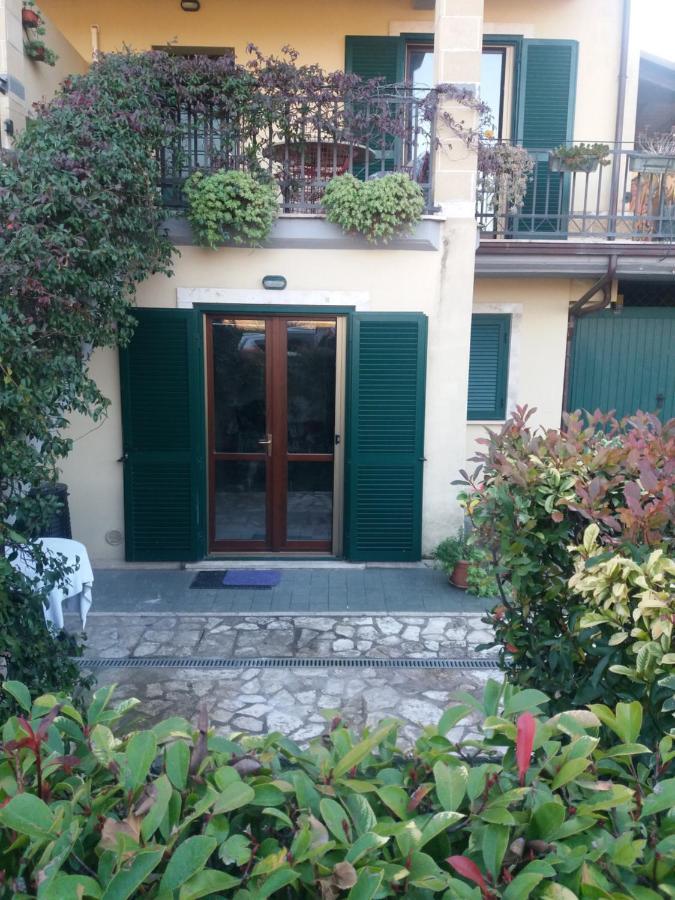 Tana Per Gli Ospiti Leilighet Terni Eksteriør bilde